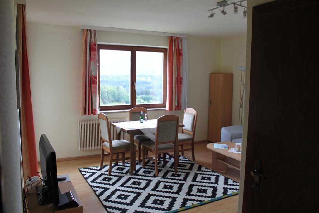 Appartementhaus Karawankenpromenade Velden am Woerthersee Luaran gambar